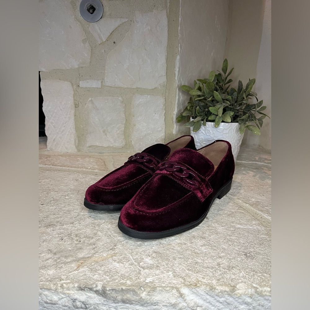 Cole Haan Burgundy velvet loafers sz 9.5 B